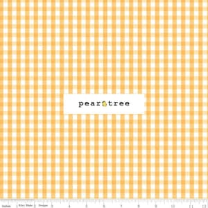 The Stitcher's Stage-Round Gingham White Back