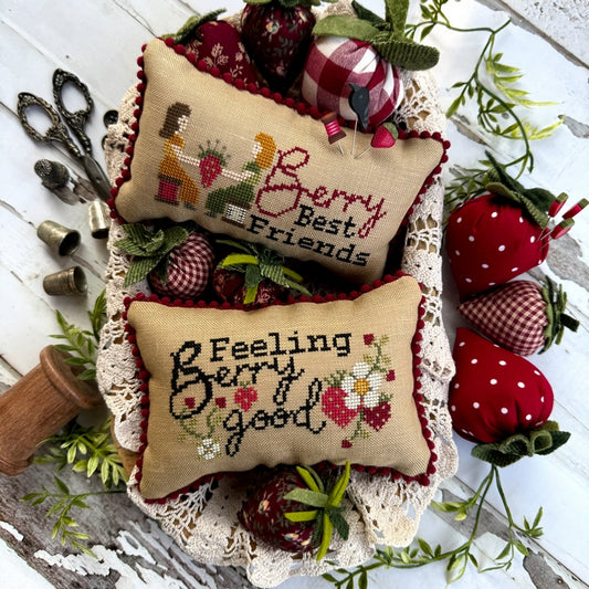 Puntini Puntini Strawberry Alphabet Sampler