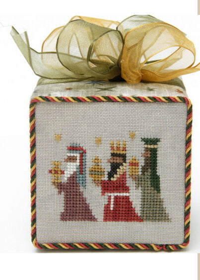 Heart In Hand Nativity Frill